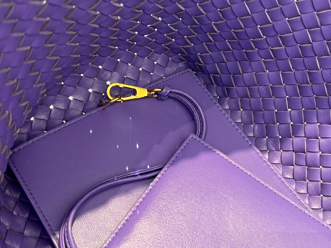Bottega Veneta Large Cabat 51 in Mauve Purple Lambskin Bag