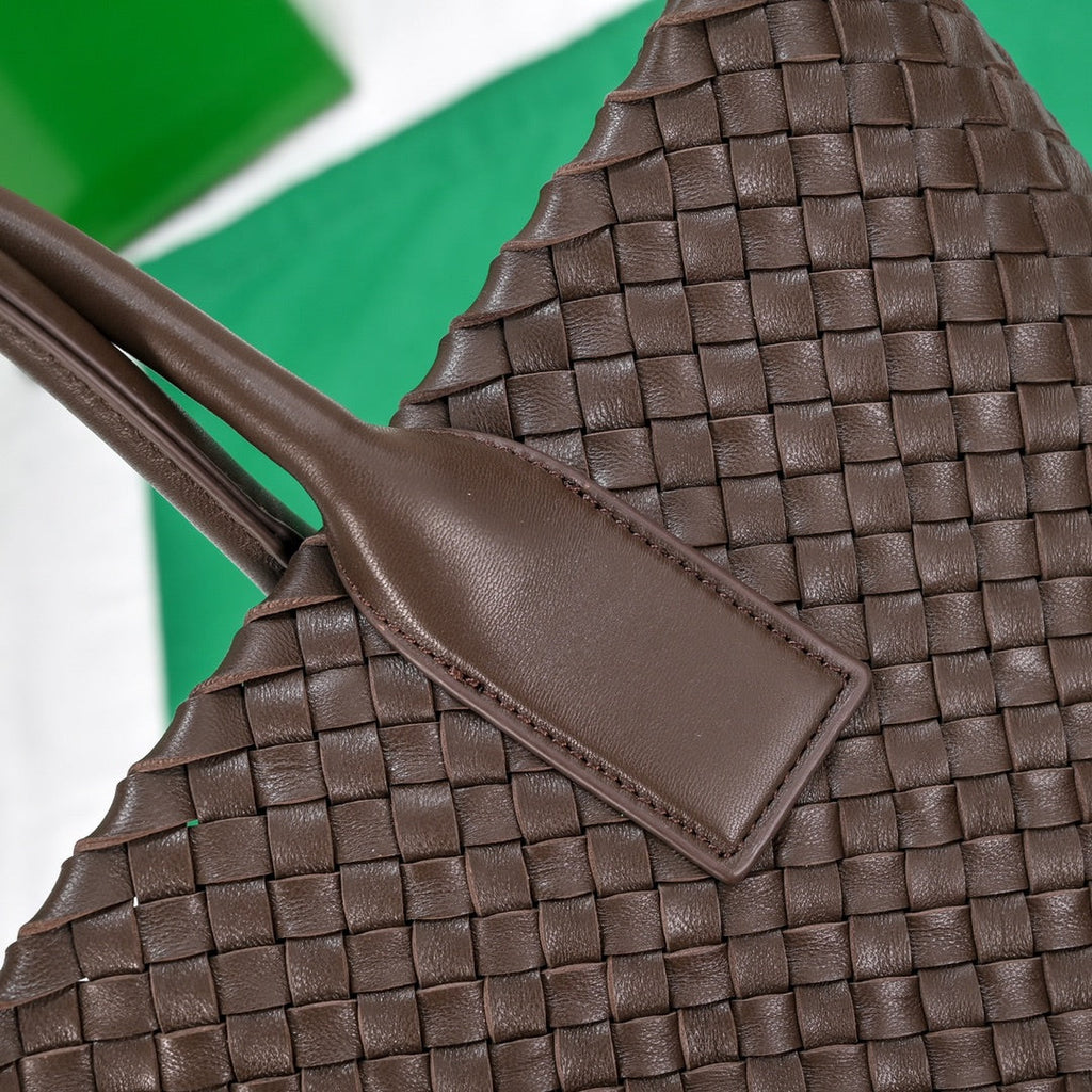 Bottega Veneta Large Cabat 45cm Chocolate Lambskin Ghw Bag