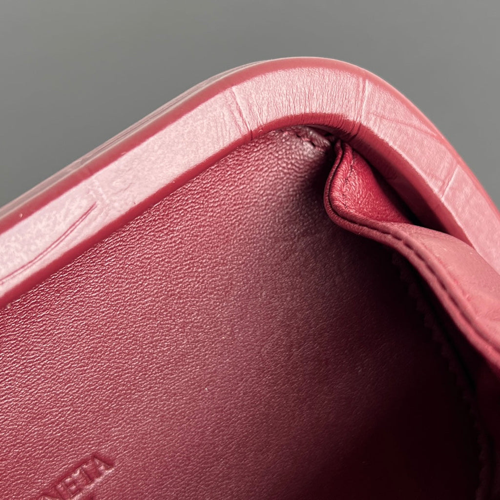 Bottega Veneta Knot 19 in Burgundy Red Crocodile Pattern Calfskin Bag
