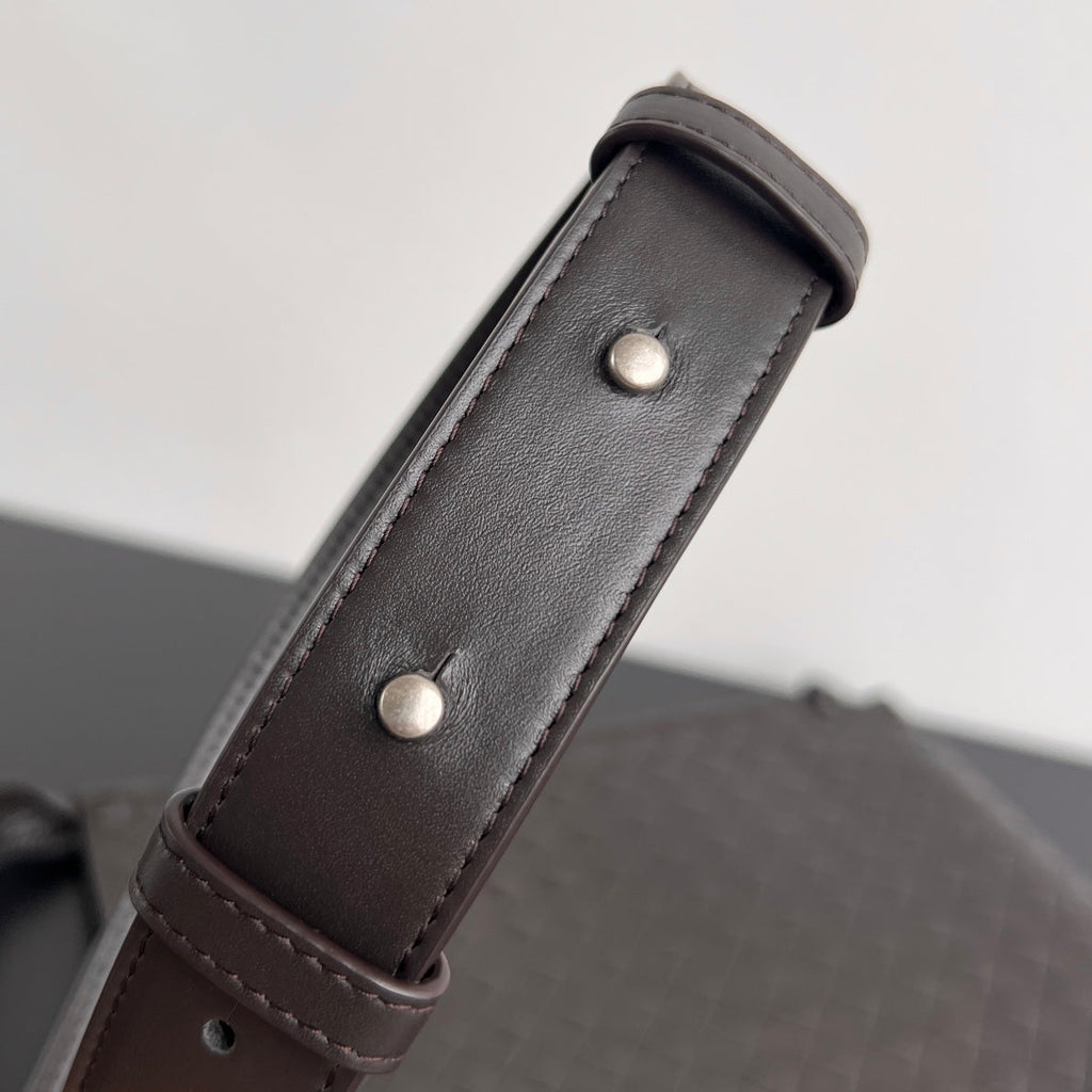 Bottega Veneta Large 35 Flat Loop in Black Calfskin Bag