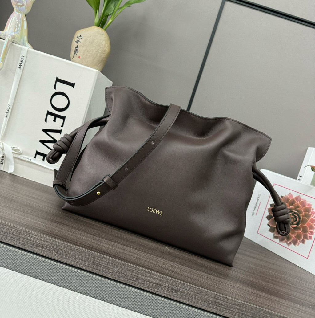 Loewe 30 Flamenco Purse Bucket in Chestnut Brown Calfskin