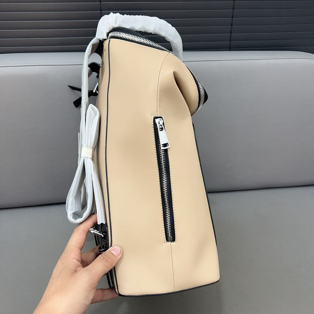 Loewe Goya Backpack 41 in Black Mix Beige Grained Calfskin