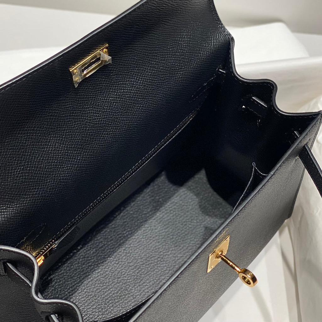Hermes Kelly 25cm in Noir Epsom Calfskin Gold Hardware Bag