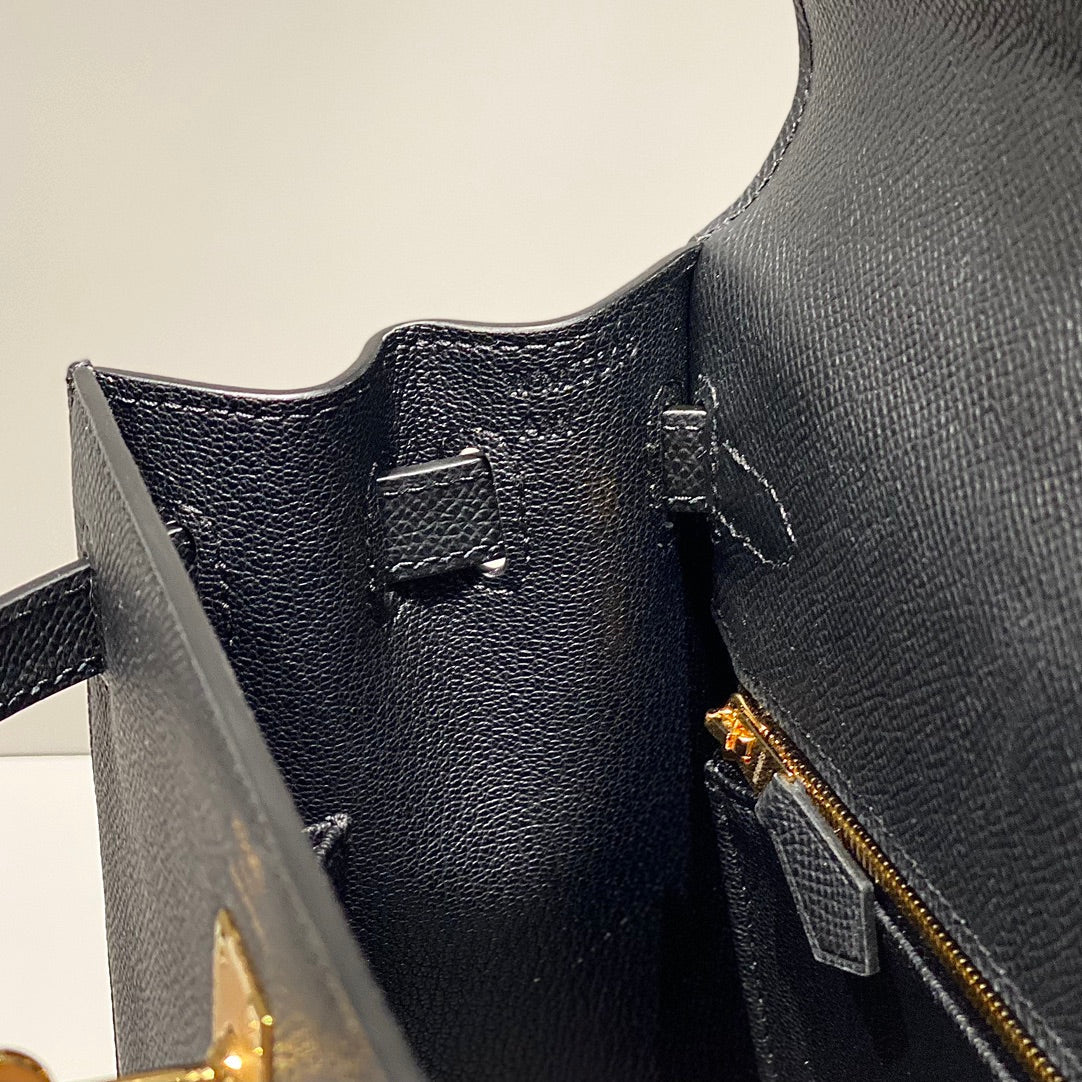 Hermes Kelly 25cm in Noir Epsom Calfskin Gold Hardware Bag