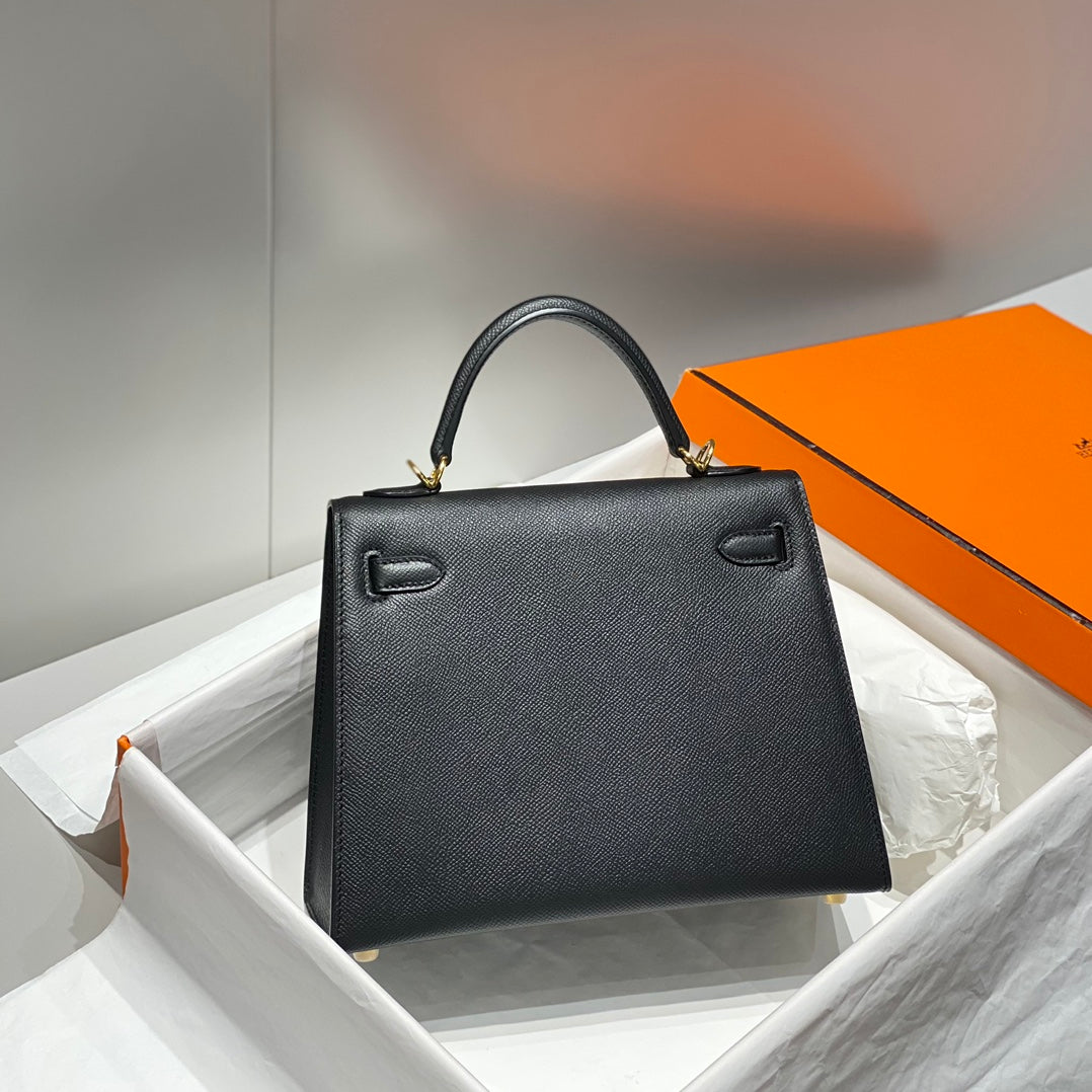 Hermes Kelly 25cm in Noir Epsom Calfskin Gold Hardware Bag