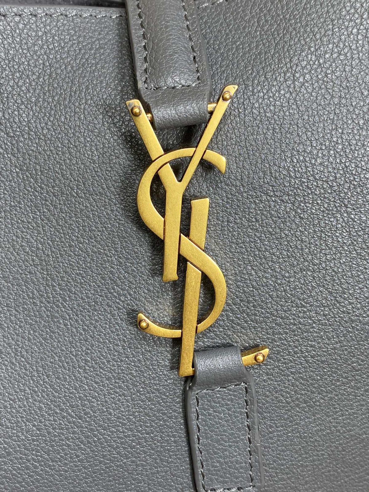 Saint Laurent Le 5 À 7 Small Supple 22 in Nepal Blue Calfskin Gold Buckle Bag