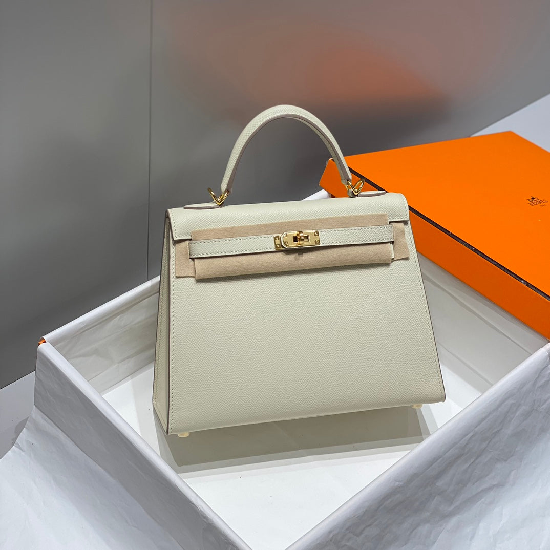 Hermes Kelly 25cm in Nata Epsom Calfskin Gold Hardware Bag