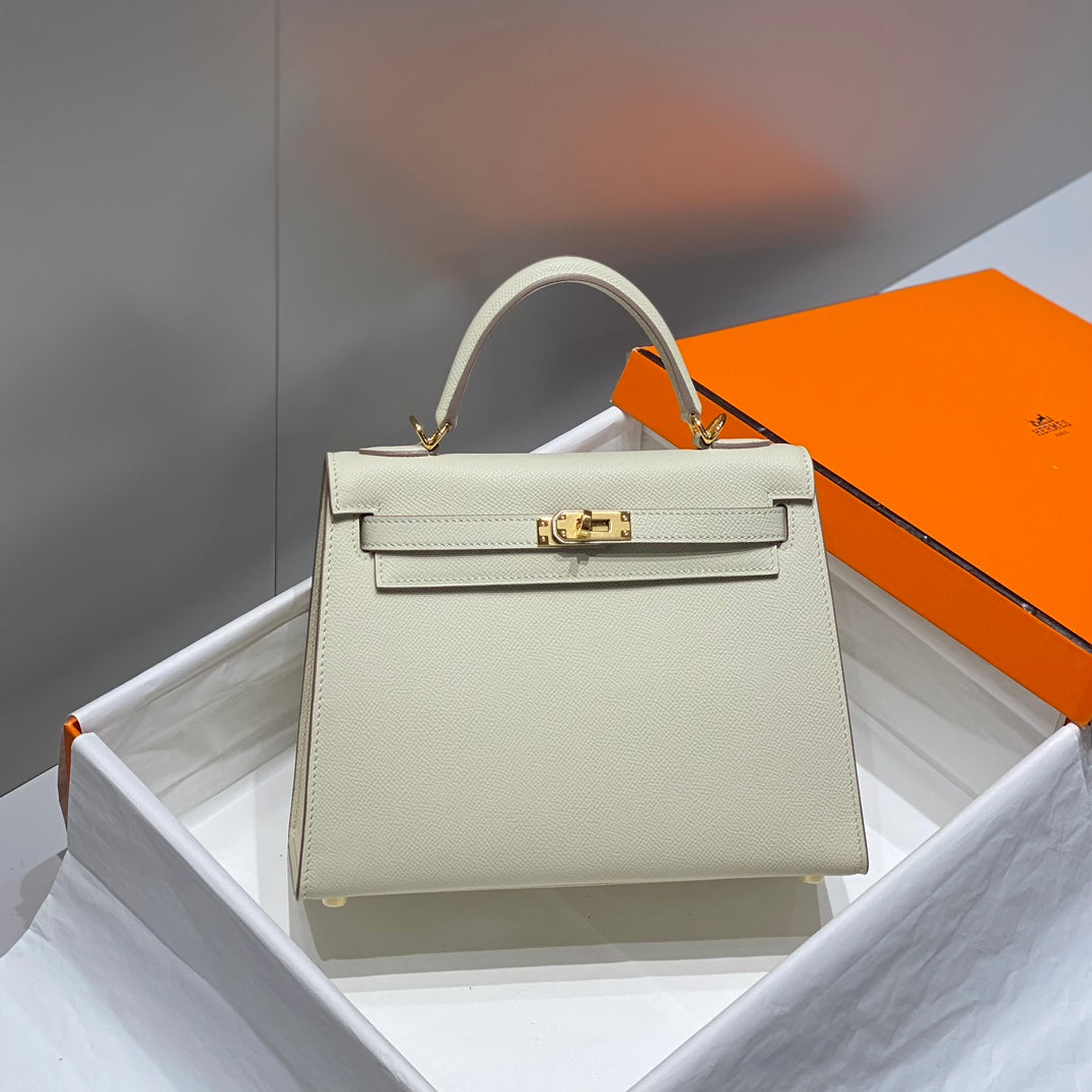 Hermes Kelly 25cm in Nata Epsom Calfskin Gold Hardware Bag