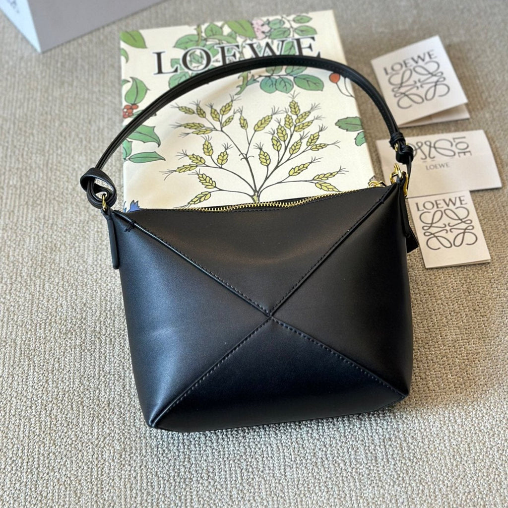 Loewe 20 Puzzle Fold Pouch in Black Nappa Calfskin