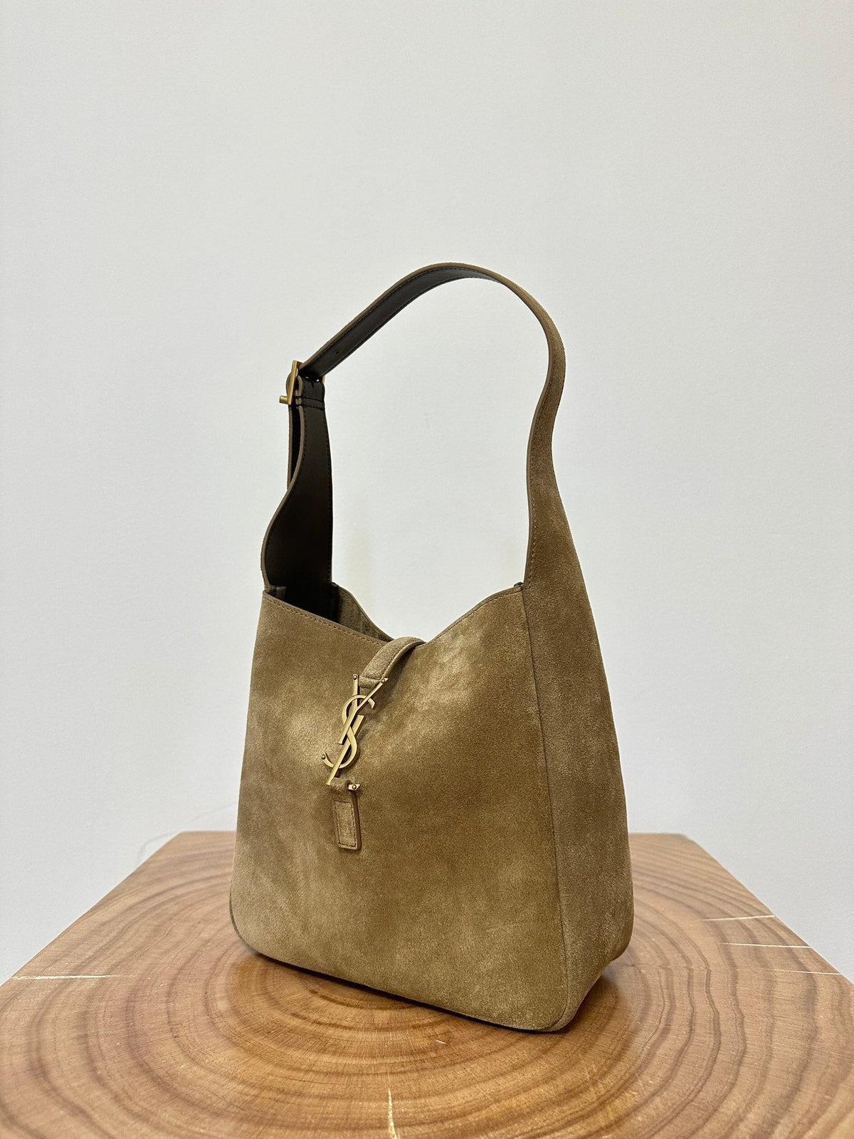 Saint Laurent Le 5 À 7 Supple Small 22 in Peanut Brown Suede Bag