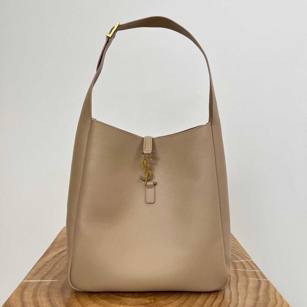 Saint Laurent Le 5 À 7 Large Supple 31 in Light Brown Grained Calfskin Bag