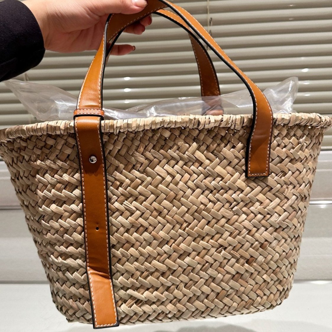 Loewe Medium 28 Basket Bag in Natural Raffia