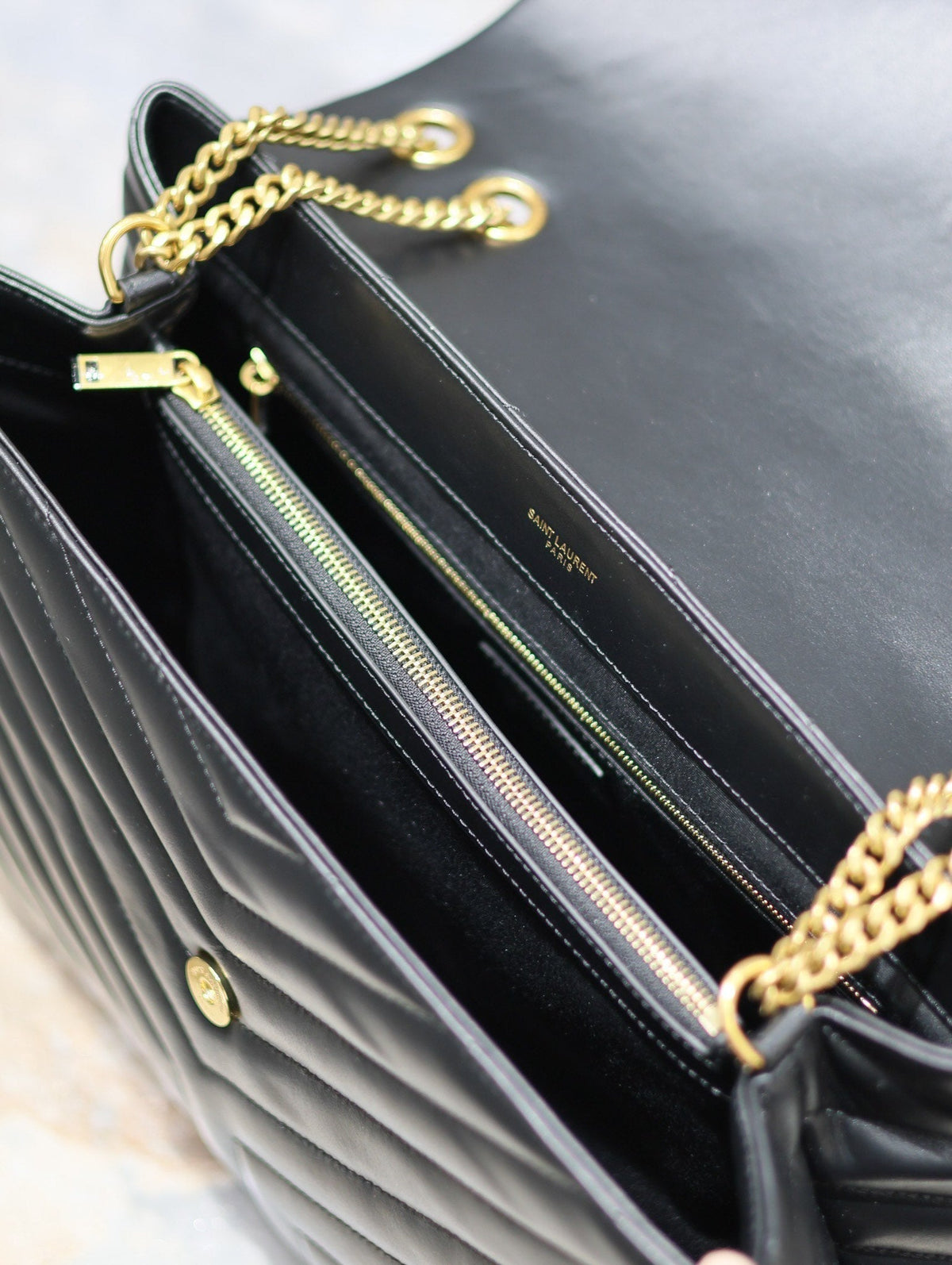 Saint Laurent Loulou Large 36 in Black Quilted Calfskin Gold Hardware Bag