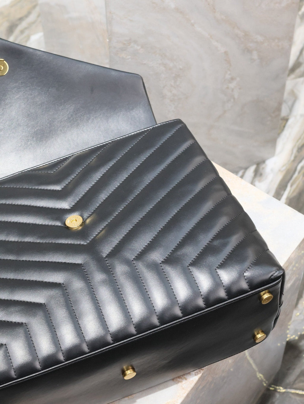 Saint Laurent Loulou Large 36 in Black Quilted Calfskin Gold Hardware Bag