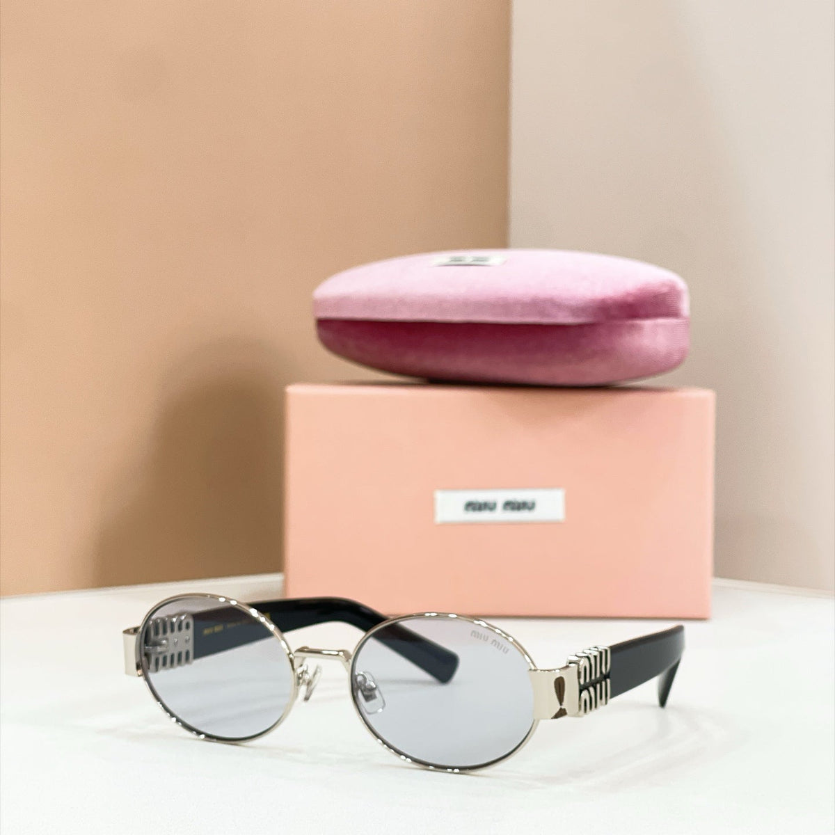 Miu Miu MU 113AV Sunglasses